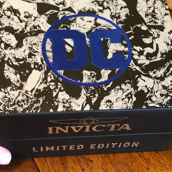 NWT Limited Edition Invicta Batman men’s watch - Picture 5 of 6